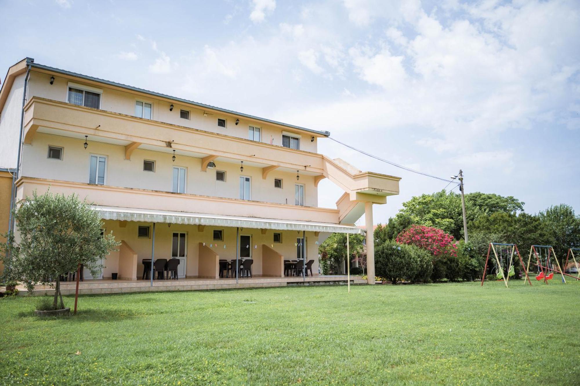 Apartments Rudaj Ulcinj Exterior photo